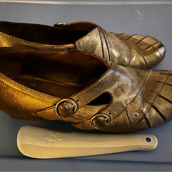 Fidji “Burnishe” - Picture 3 of 6